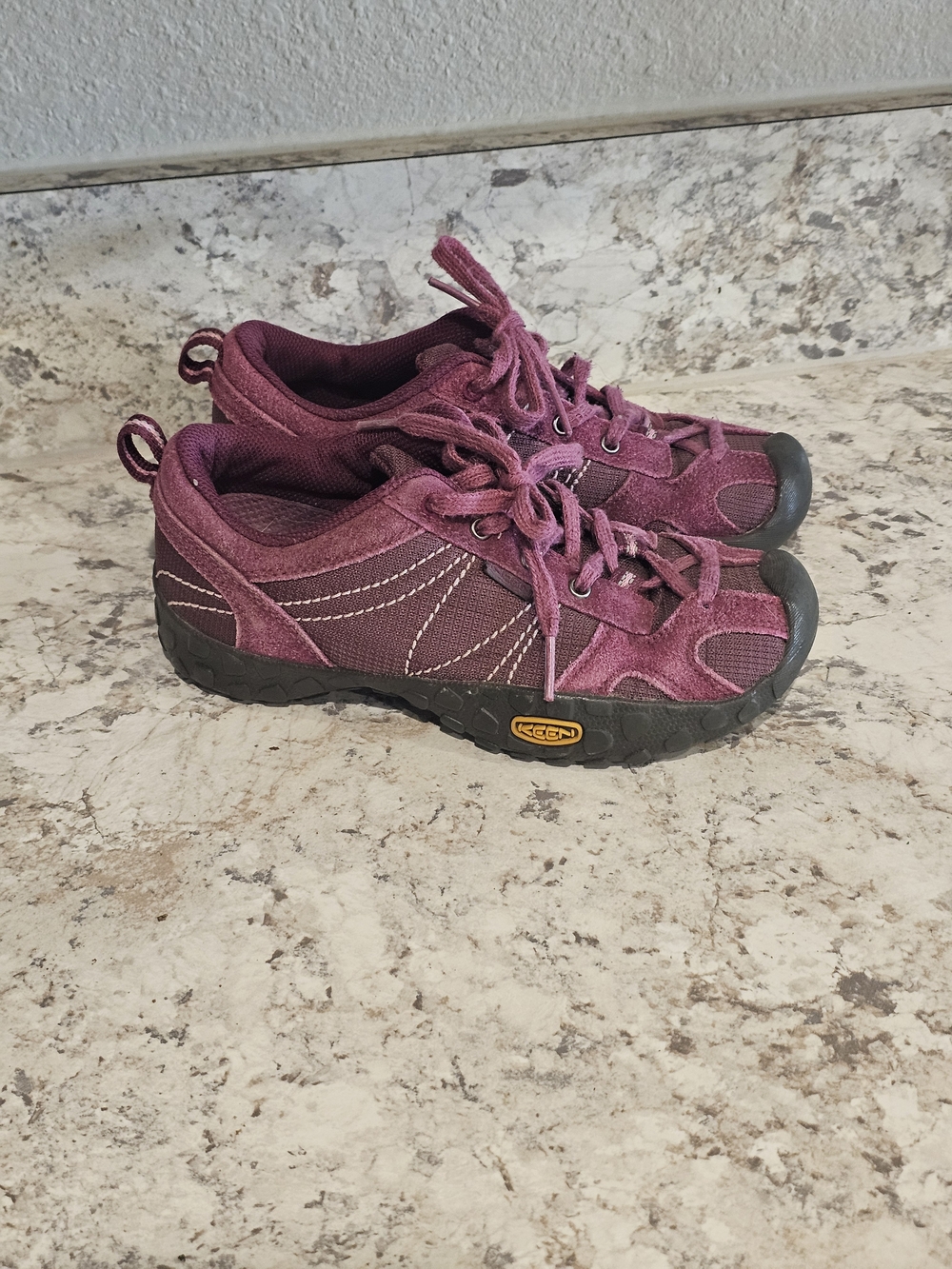 Keen Girls's Plum Lace-Up Trail Sneakers